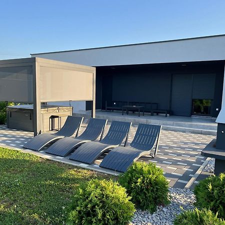 K Relax Place, Varazdinske Toplice, Modern Home With Sauna, Jacuzzi, Wifi Exteriér fotografie